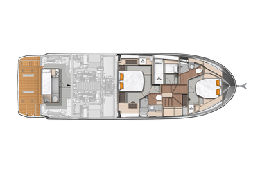 Lower deck with crew cabin
